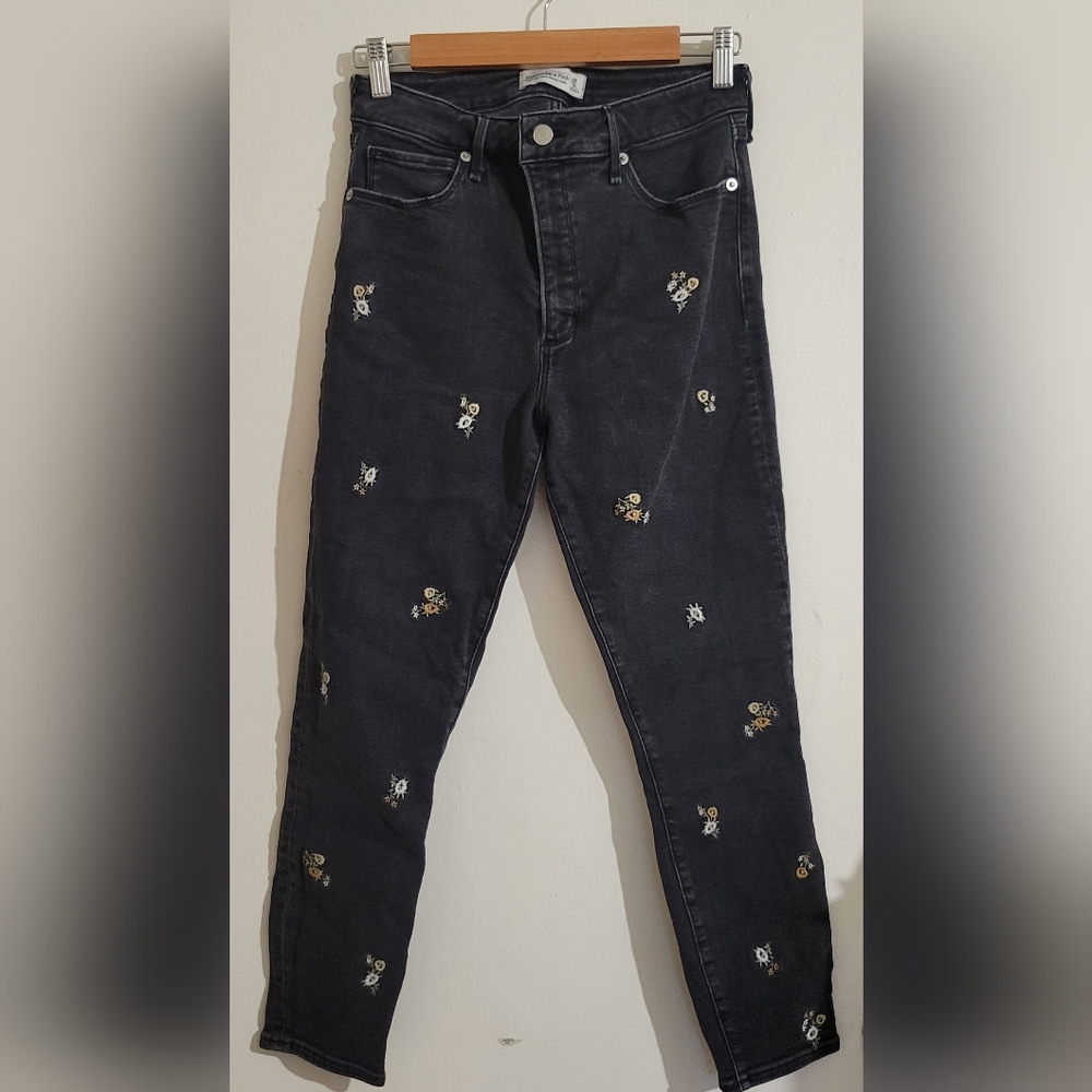 Abercrombie & Fitch High-Rise Super Skinny Ankle Jeans, 6 Short, Embroidered